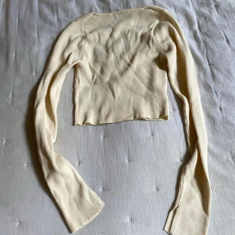 Zara Women's Cream and White Crop-top